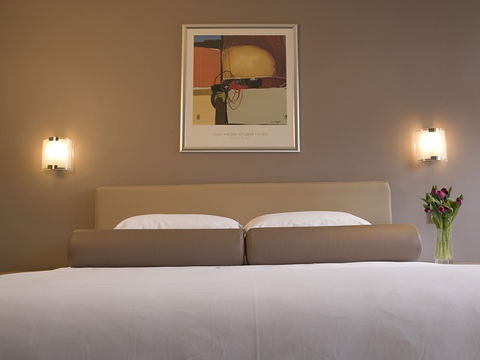 Easystay @ Acland St - Melbourne Tourism 4