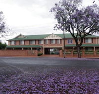 Endeavour Court Motor Inn - Melbourne Tourism