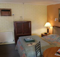 Estelle Kramer Motor Inn