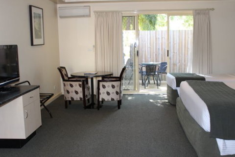 Fairways Resort - Melbourne Tourism 4