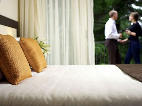 Falls Mountain Retreat - Melbourne Tourism 1