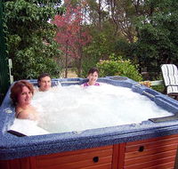 Falls Retreat Bed  Breakfast - Melbourne Tourism