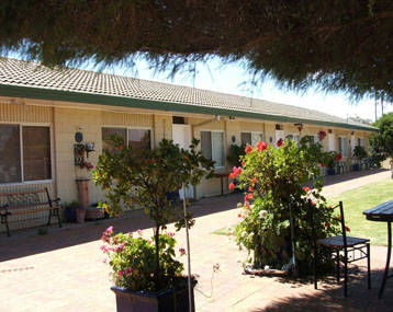 Gilgandra Lodge Motel - Melbourne Tourism 0