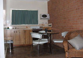 Gilgandra Lodge Motel - Melbourne Tourism 2