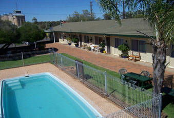 Gilgandra Lodge Motel - Melbourne Tourism 4