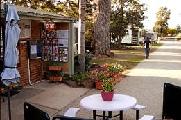 Griffith Caravan Village - Melbourne Tourism 1
