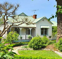 Healesville Garden Homestead - Melbourne Tourism