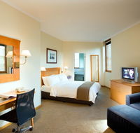 Holiday Inn Old Sydney - Melbourne Tourism