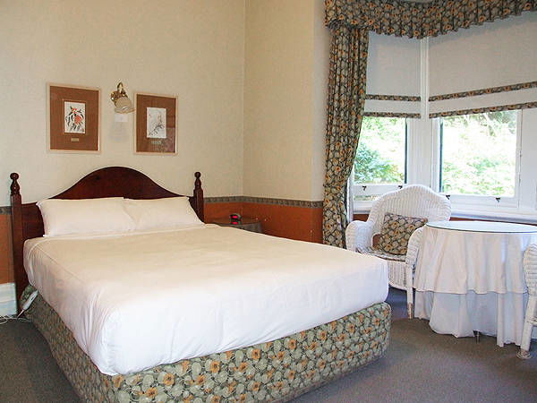 Jenolan Caves NSW Melbourne Tourism