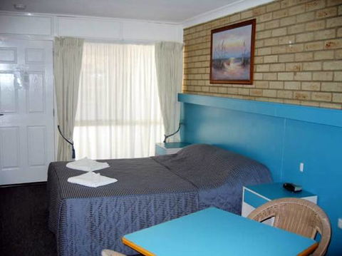 Jolly Swagman Motor Inn - Melbourne Tourism 3