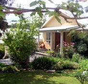 Kemeys Mountain Hideaway - Melbourne Tourism