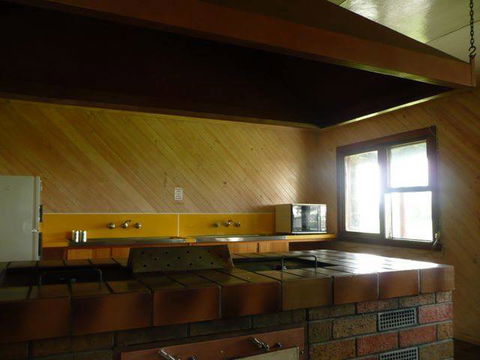 Lake Burrumbeet Caravan Park - Melbourne Tourism 2