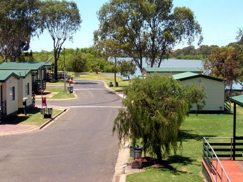 Mannum Caravan Park Cabins - Melbourne Tourism 0