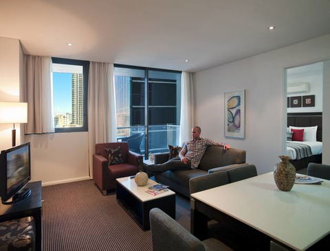 Meriton Serviced Apartments - Campbell Street - Melbourne Tourism 1