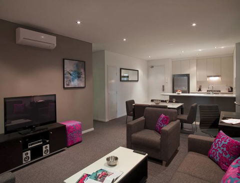 Meriton Serviced Apartments - Southport - Melbourne Tourism 2