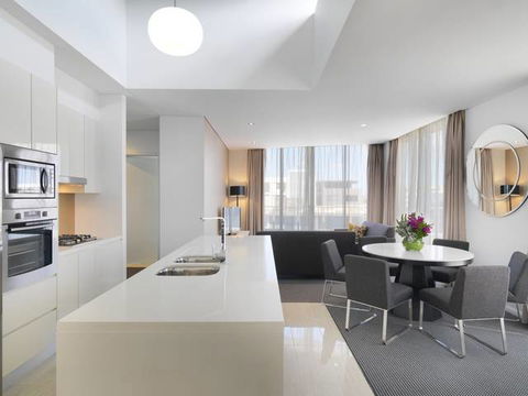 Meriton Serviced Apartments - Zetland - Melbourne Tourism 2