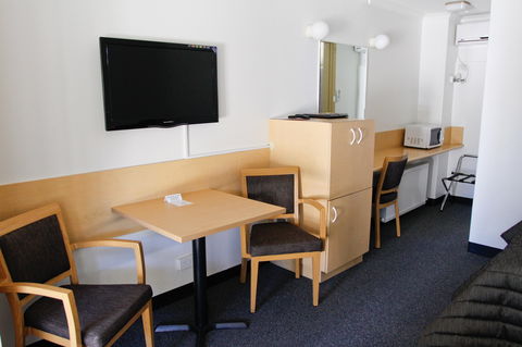 Mid City Motor Inn - Melbourne Tourism 8