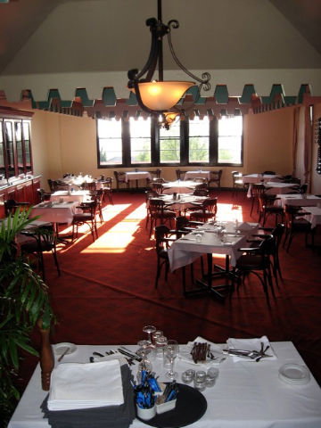 Monte Pio Motor Inn - Melbourne Tourism 3