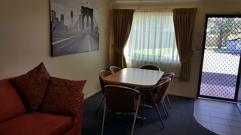 Motel Carnarvon - Melbourne Tourism 1