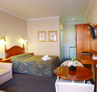New England Motor Inn