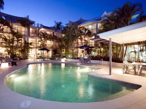 Noosa Tropicana - Melbourne Tourism 1
