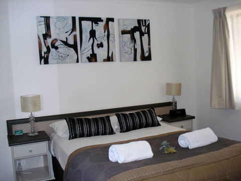 Oakey Motor Inn - Melbourne Tourism 3