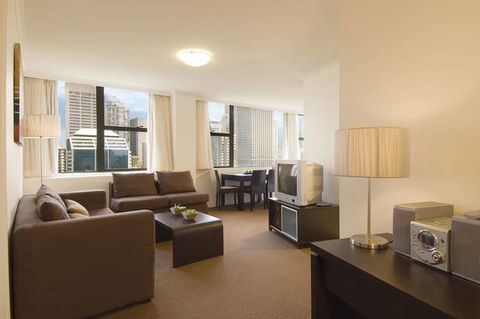 Oaks Hyde Park Plaza - Melbourne Tourism 0