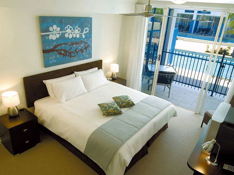 Oaks Lagoons - Melbourne Tourism 0