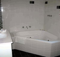 Pelicans Rest Shellharbour - Melbourne Tourism