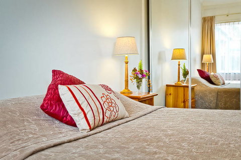 Premier Motor Inn - Melbourne Tourism 2