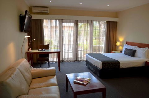 Quality Hotel Melbourne Airport - Melbourne Tourism 1