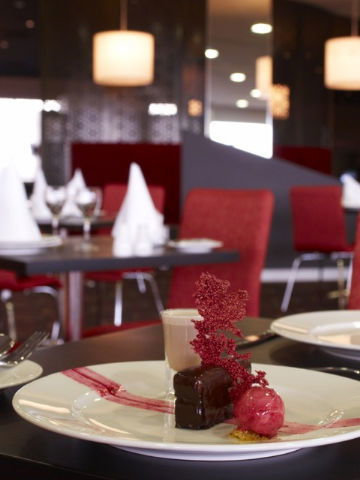 Quality Hotel Tabcorp Park - Melbourne Tourism 1
