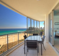Reflections Coolangatta Beach - Melbourne Tourism