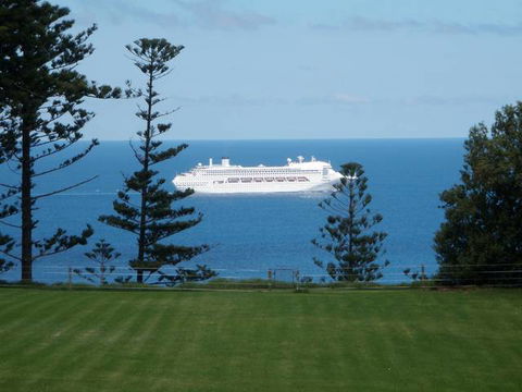 Rocky Point Lodge - Melbourne Tourism 4