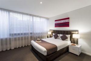 Oaks Lure - Melbourne Tourism 5