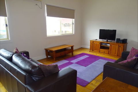 Silver Hill Townhouse - Melbourne Tourism 4