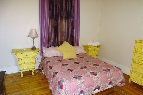 Silver Hill Townhouse - Melbourne Tourism 6