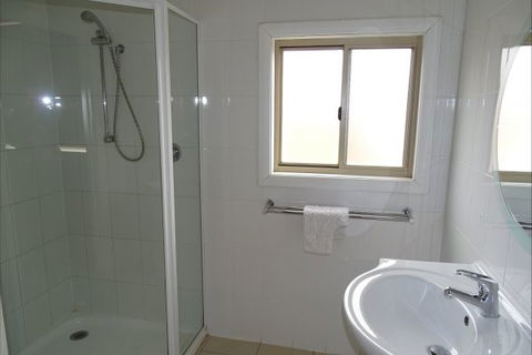 Silver Hill Townhouse - Melbourne Tourism 9