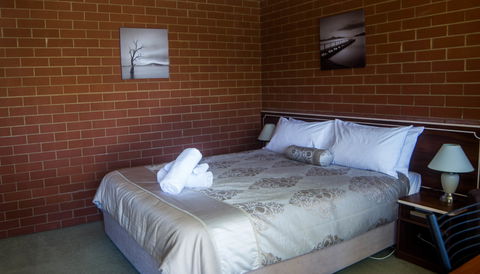 Junction Motor Inn - Melbourne Tourism 12