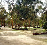 Toodyay Holiday Park  Chalets - Melbourne Tourism
