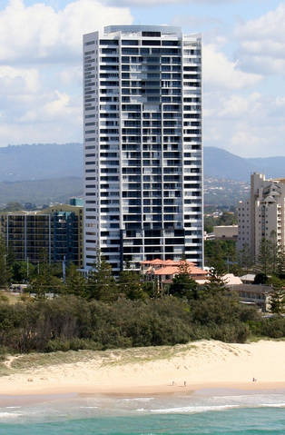 Ultra Broadbeach - Melbourne Tourism 1