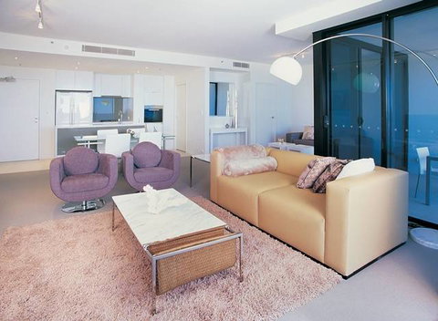 Ultra Broadbeach - Melbourne Tourism 4