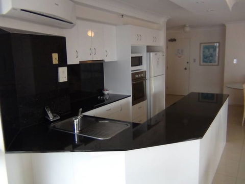Victoria Square Apartments - Melbourne Tourism 7