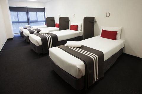 Y Hotel Hyde Park - Melbourne Tourism 10