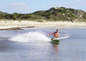 Bunbury Backpackers - Wander Inn - Melbourne Tourism 1