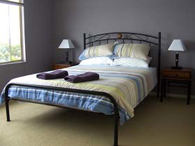 Jacaranda Heights Bed And Breakfast - Melbourne Tourism 1