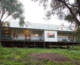 Sea Breeze Chalets - Melbourne Tourism 0