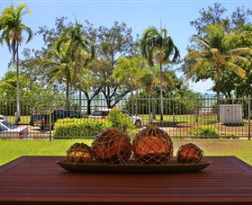 Absolute Beachfront Apartment - Melbourne Tourism 1