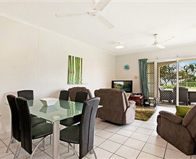 Absolute Beachfront Apartment - Melbourne Tourism 6