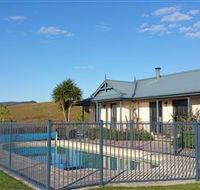 Kia Ora Lookout Retreat - Melbourne Tourism
